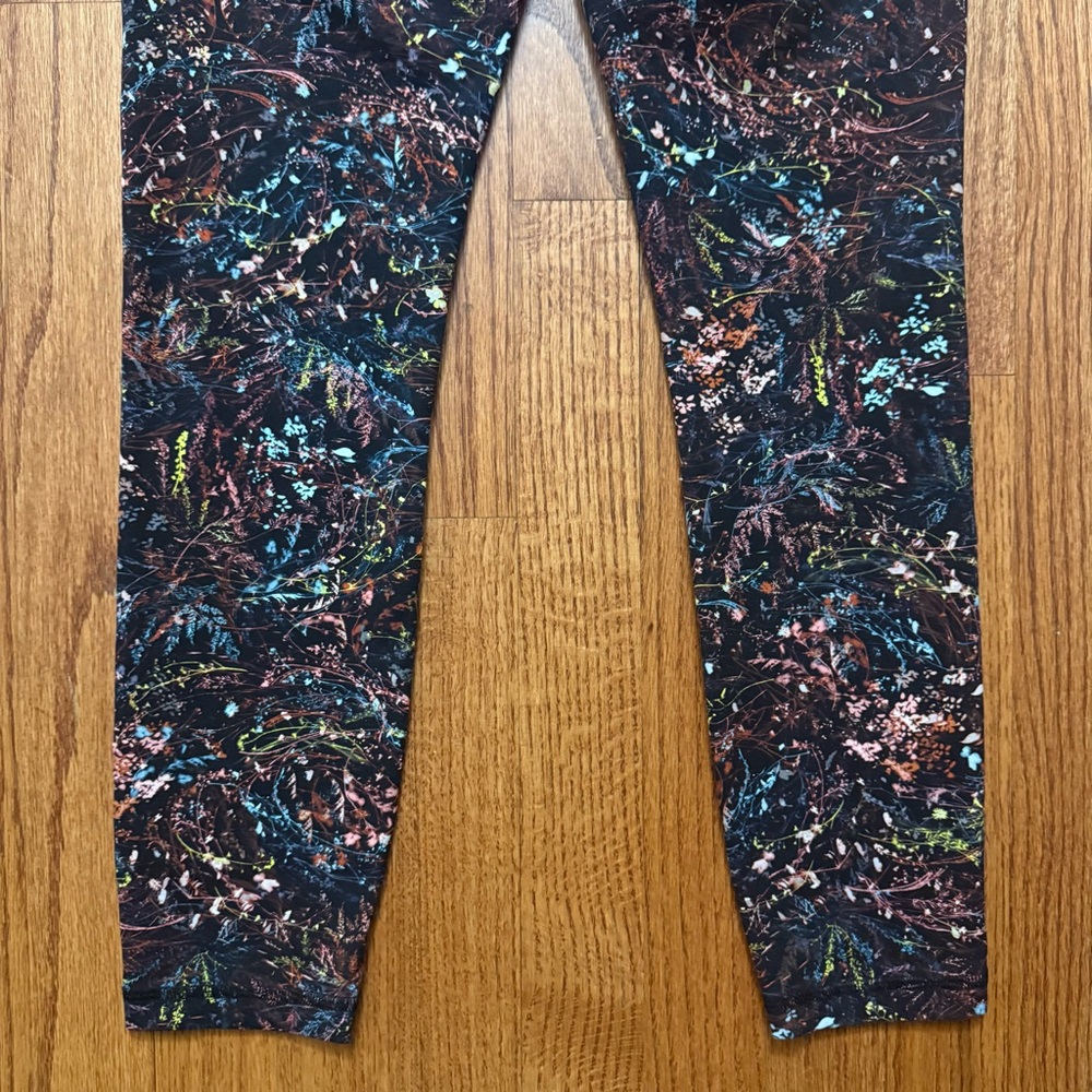 Lululemon Invigorate High-Rise Tight 25" in Foliage Overlay Multi size 6 - Picture 8 of 14